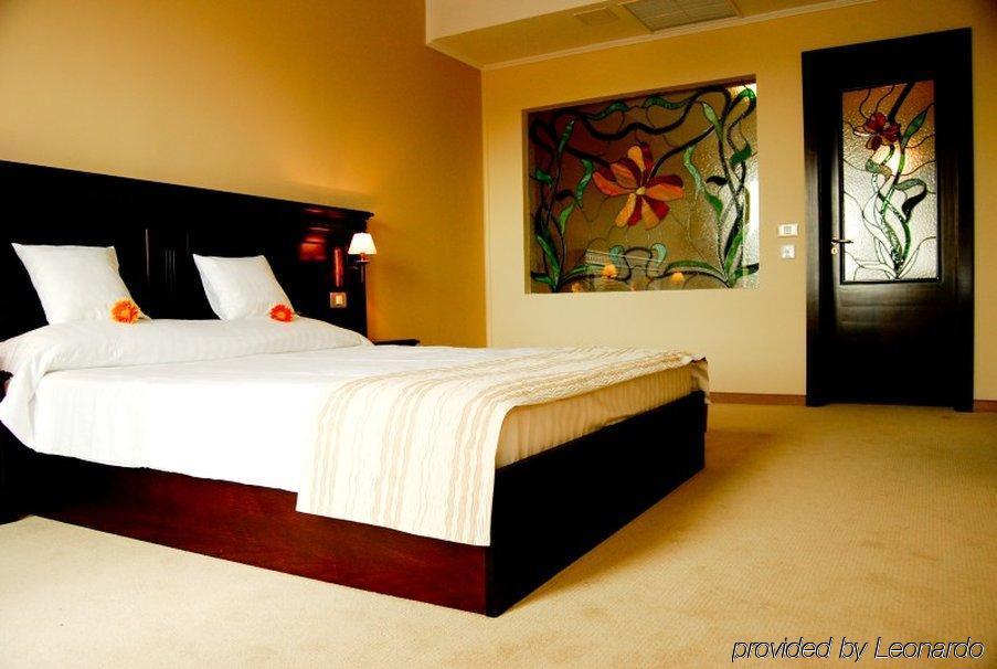 Royal Class Hotel Клуж-Напока Номер фото